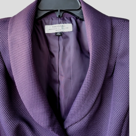 Tahari purple-brown skirt suit - straight midi skirt, hidden jacket closure 14P - Picture 6 of 17